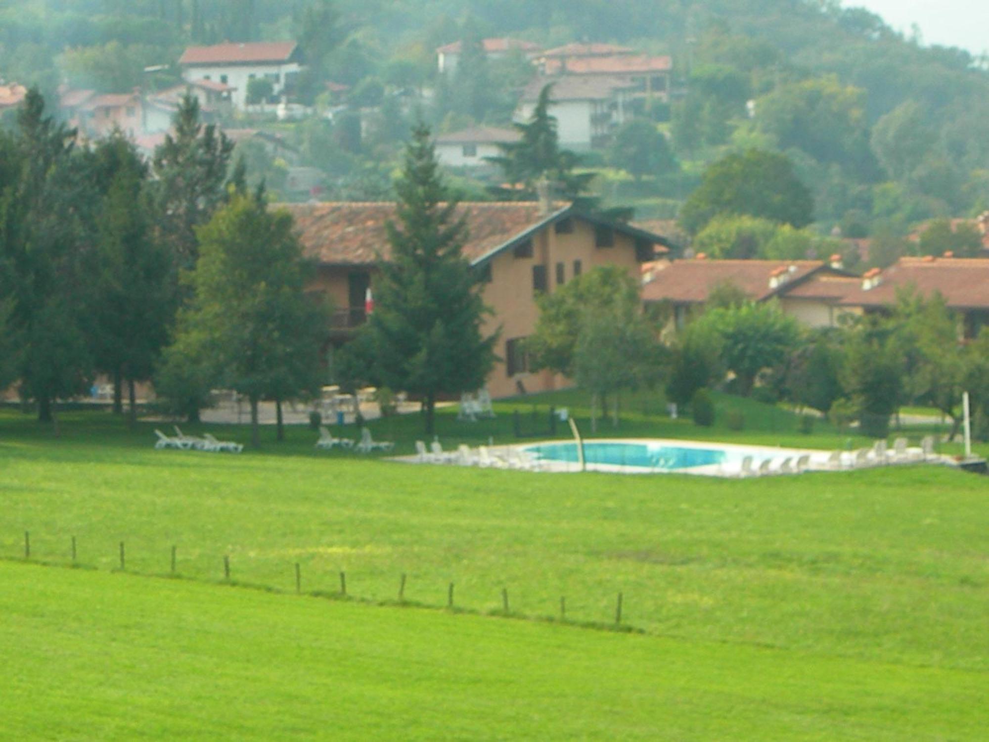 גרדונה ריביירה Hotel Colomber מראה חיצוני תמונה