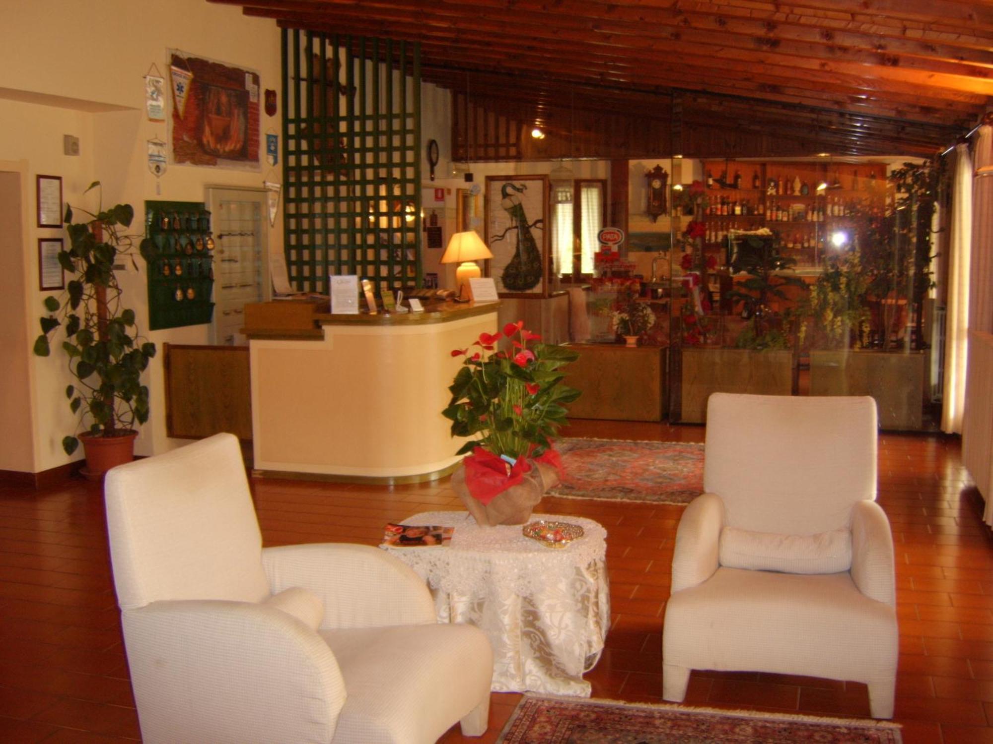 גרדונה ריביירה Hotel Colomber מראה חיצוני תמונה
