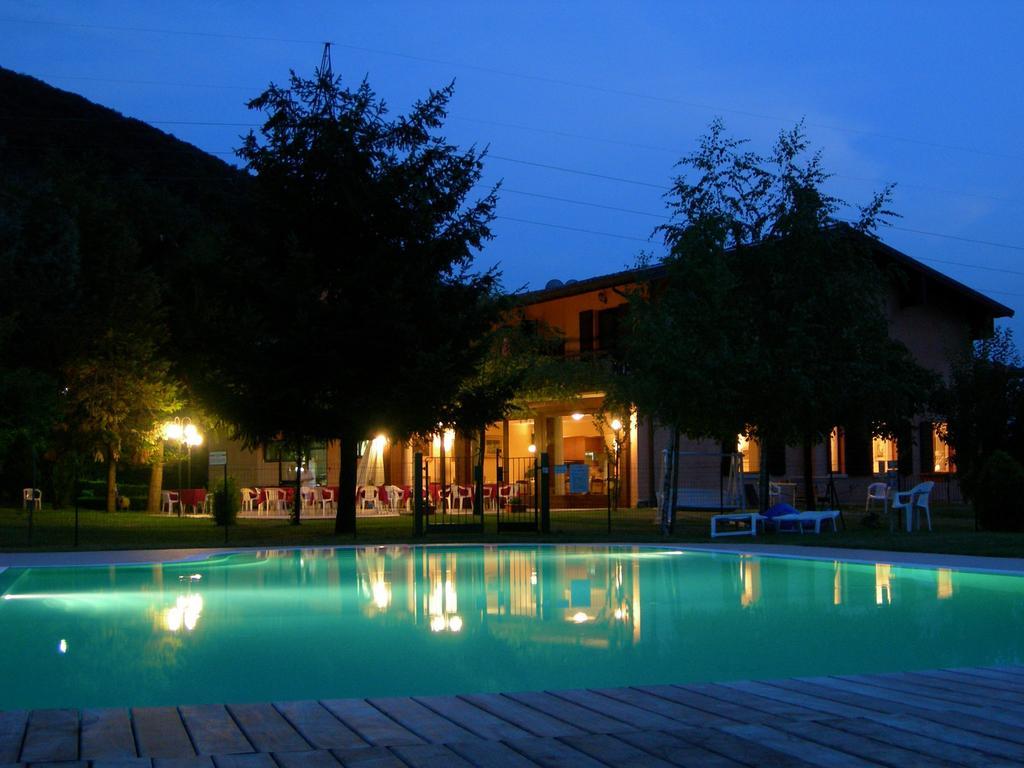 גרדונה ריביירה Hotel Colomber מראה חיצוני תמונה